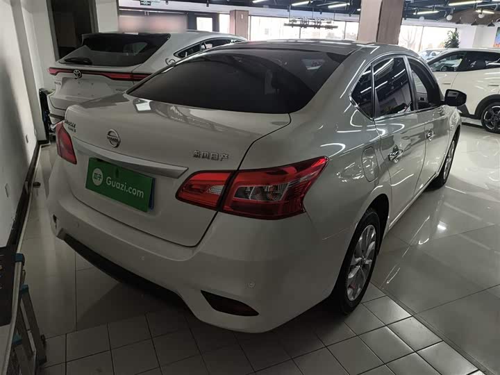 Фото 7 - Nissan Sylphy