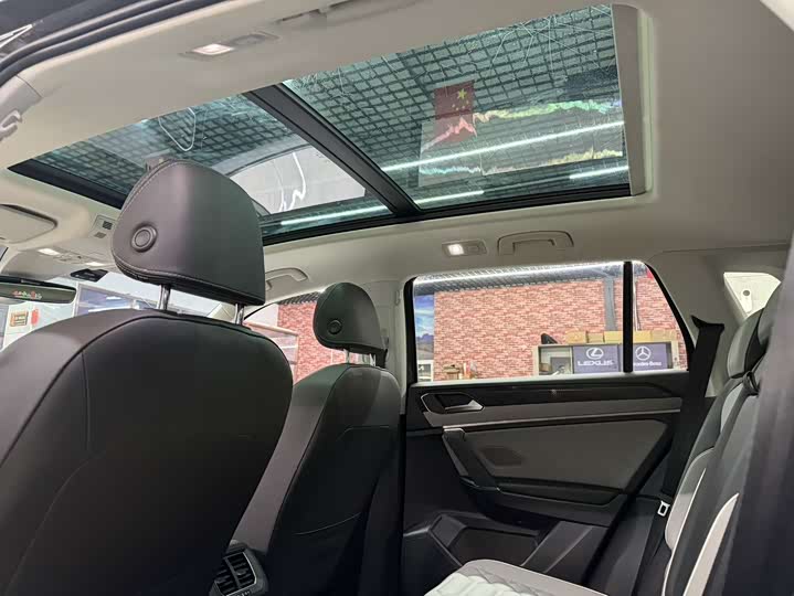 Фото 8 - Volkswagen Tayron