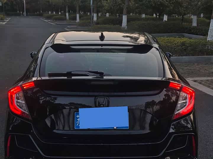 Фото 4 - Honda Civic