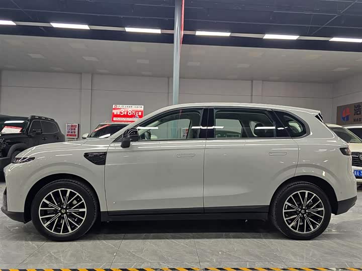 Фото 3 - Leapmotor B10