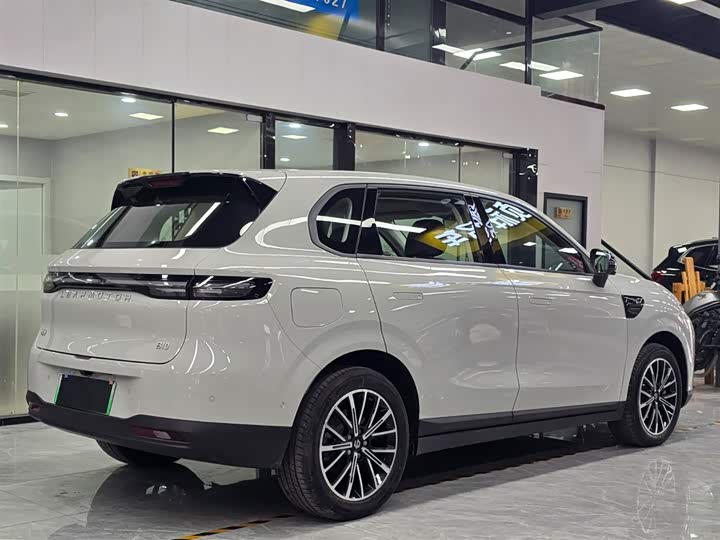 Фото 6 - Leapmotor B10