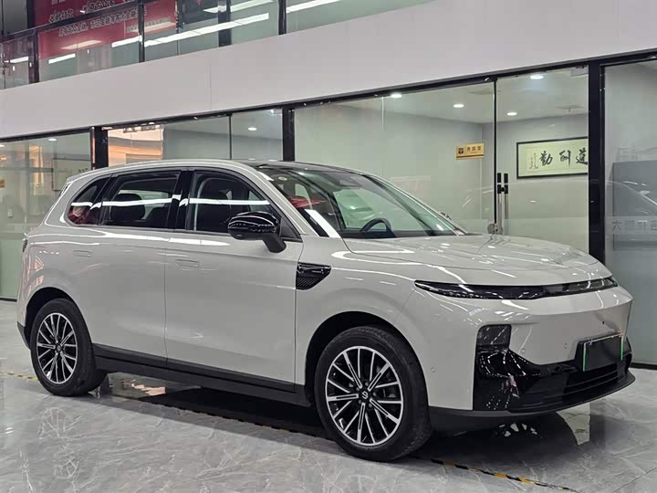 Фото 7 - Leapmotor B10