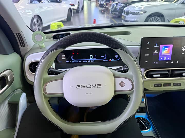 Фото 9 - Geely Galaxy Panda Mini