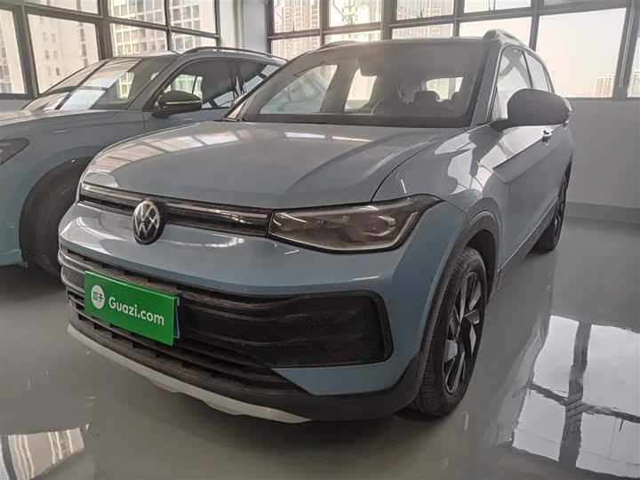 Фото 2 - Volkswagen Tharu