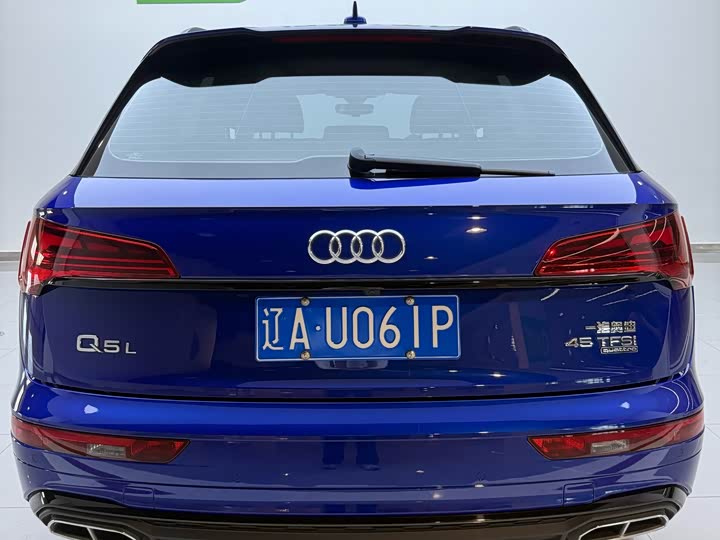 Фото 4 - Audi Q5L