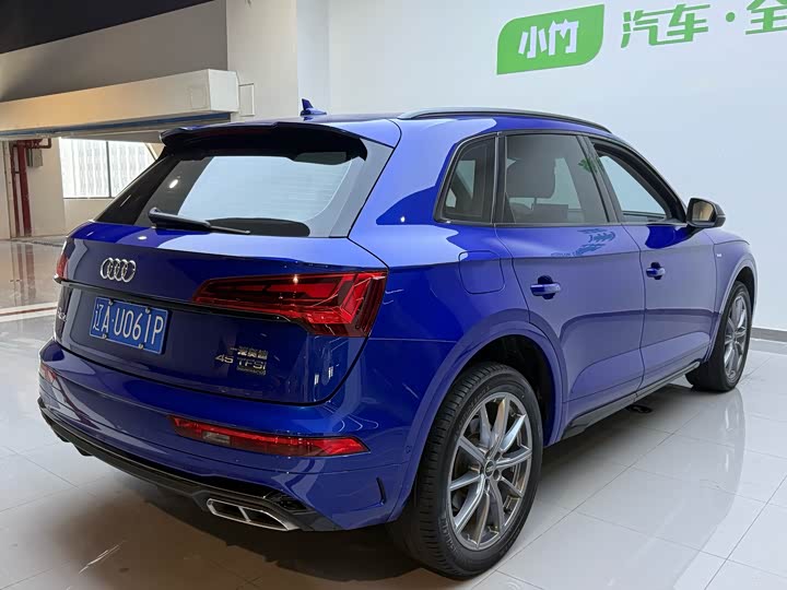 Фото 6 - Audi Q5L