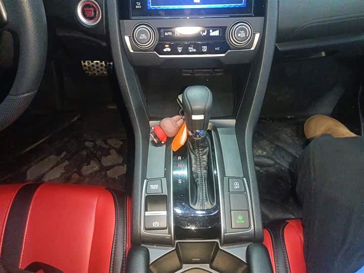 Фото 6 - Honda Civic