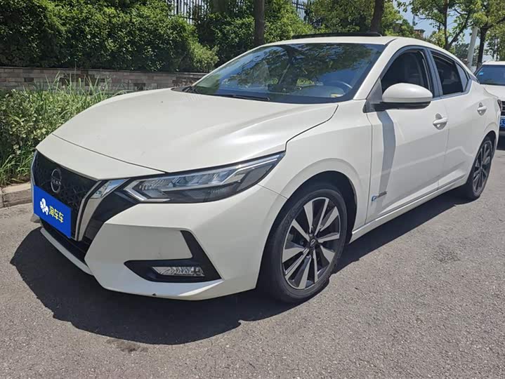 Фото 1 - Nissan Sylphy