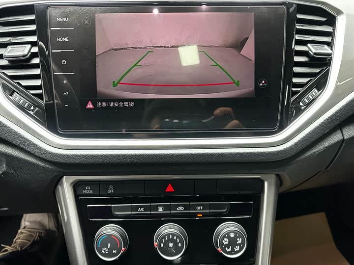 Фото 7 - Volkswagen T-Roc