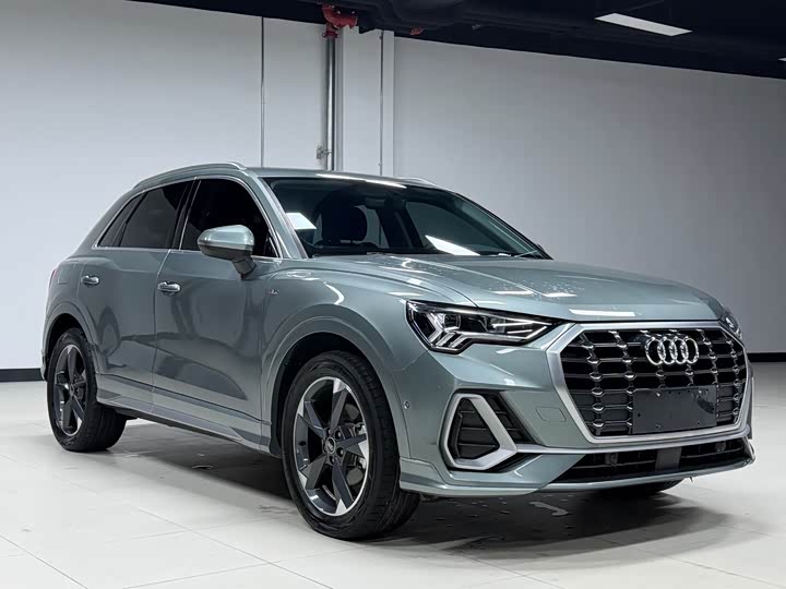 Фото 3 - Audi Q3