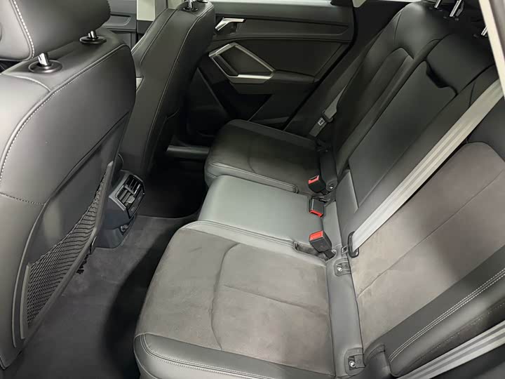 Фото 9 - Audi Q3