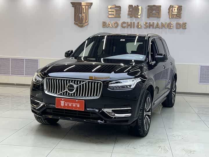 Фото 1 - Volvo XC90