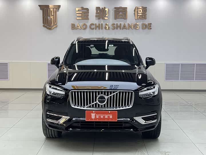 Фото 4 - Volvo XC90