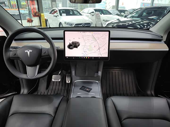 Фото 6 - Tesla Model Y