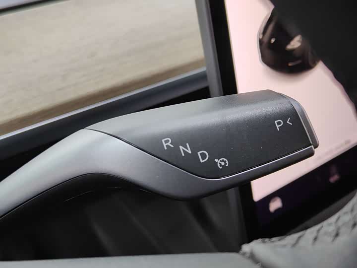 Фото 9 - Tesla Model Y