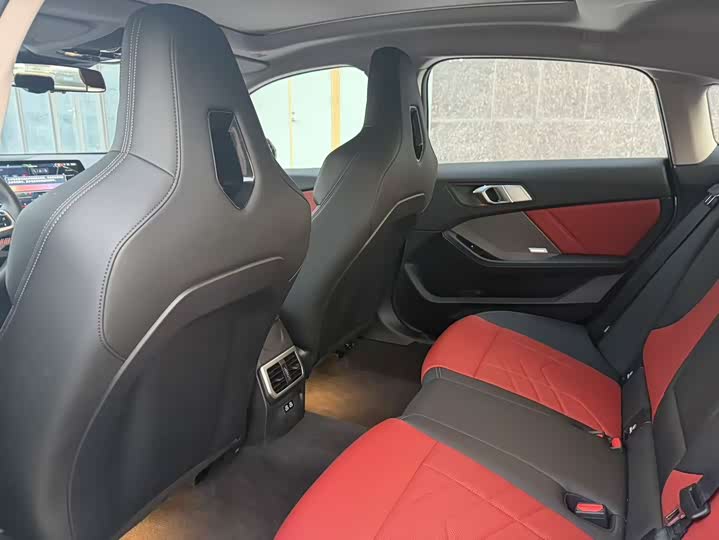 Фото 8 - BMW 2 Series