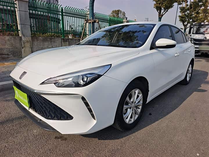 Фото 1 - Roewe i5