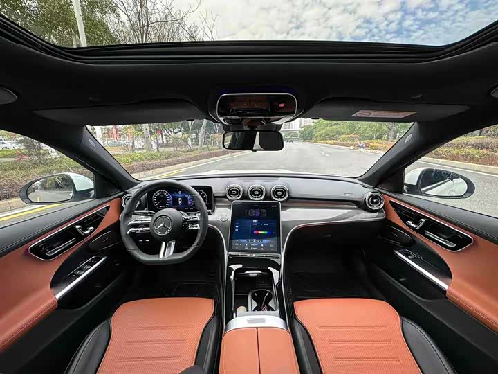 Фото 7 - Mercedes-Benz C-Class