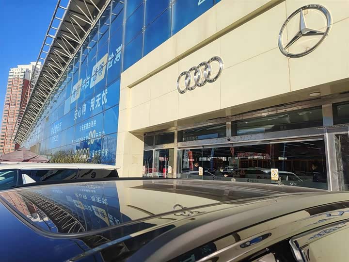 Фото 9 - Audi Q7