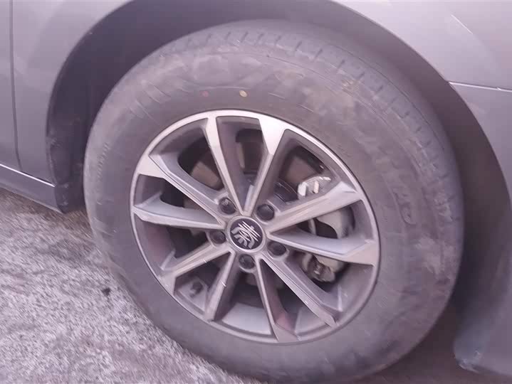 Фото 6 - BYD Qin Plus