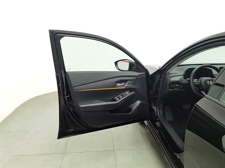 Фото 8 - Honda Accord