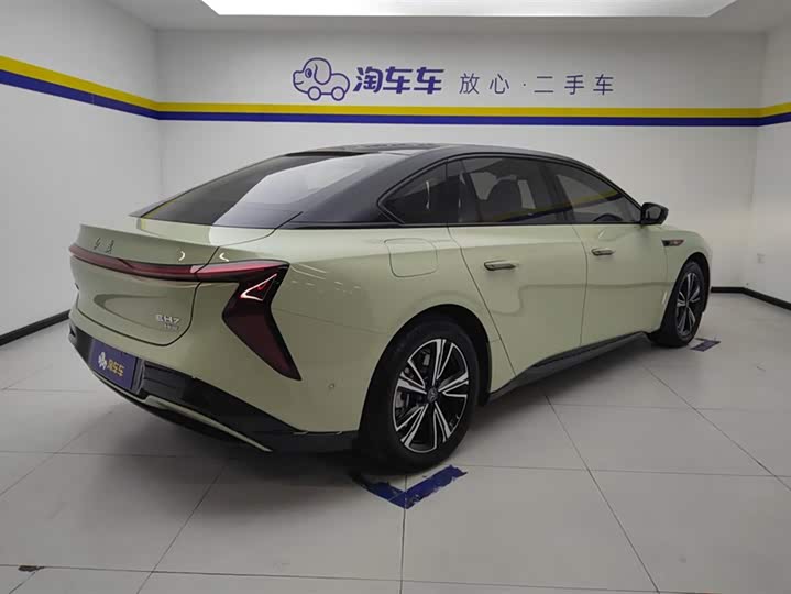 Фото 3 - Hongqi EH7