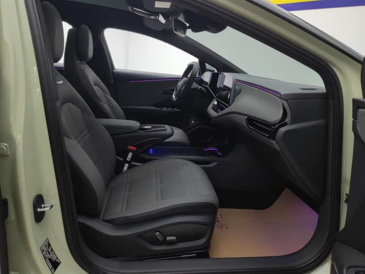 Фото 8 - Hongqi EH7