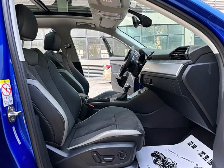 Фото 4 - Audi Q3