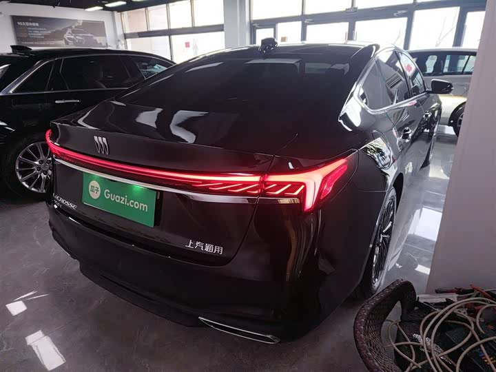 Фото 7 - Buick LaCrosse