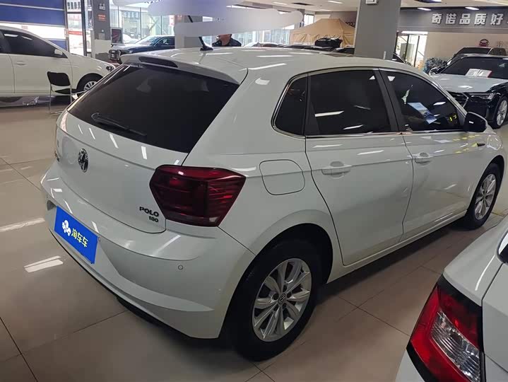 Фото 3 - Volkswagen Polo