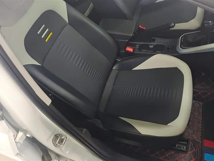 Фото 8 - Volkswagen Polo