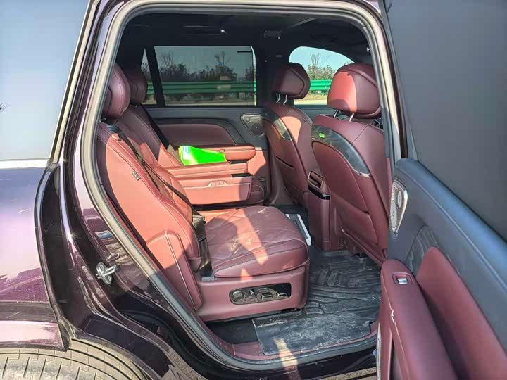 Фото 3 - Voyah Taishan