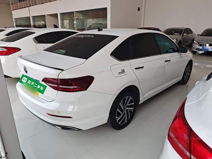 Фото 7 - Volkswagen Lavida