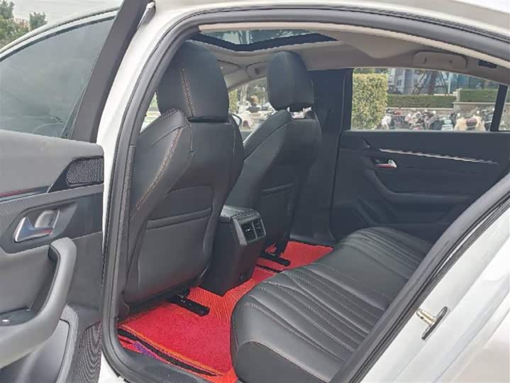 Фото 8 - Peugeot 508