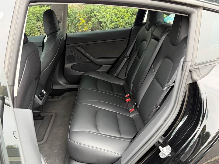 Фото 9 - Tesla Model 3