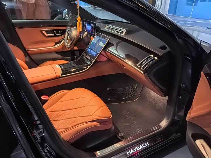 Фото 7 - Mercedes-Benz Maybach S-Class