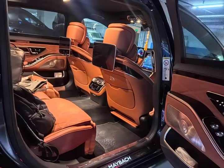 Фото 8 - Mercedes-Benz Maybach S-Class