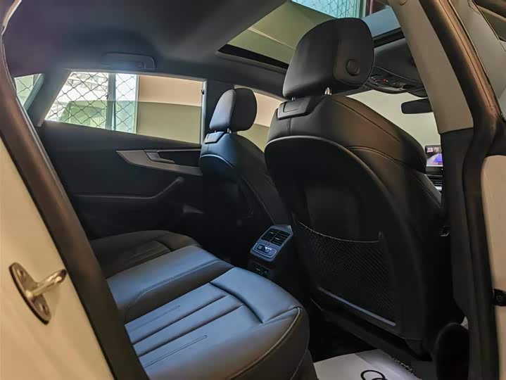 Фото 4 - Audi A5