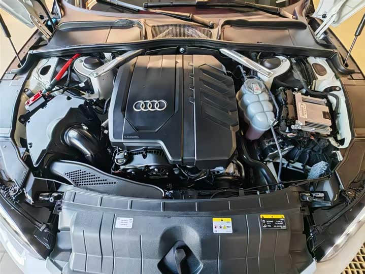 Фото 5 - Audi A5