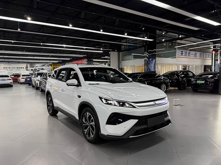 Фото 3 - BYD Yuan Up