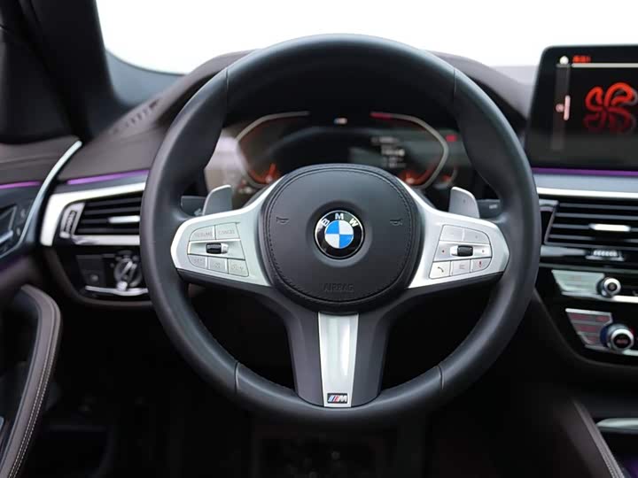 Фото 9 - BMW 5 Series