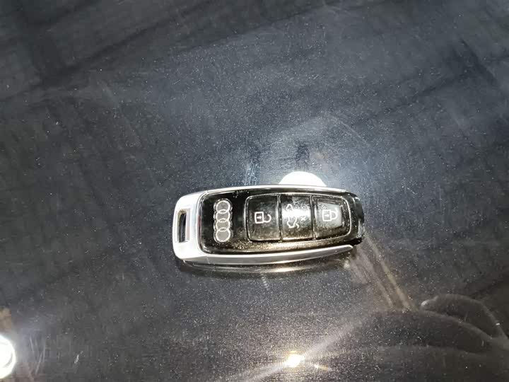 Фото 9 - Audi Q7