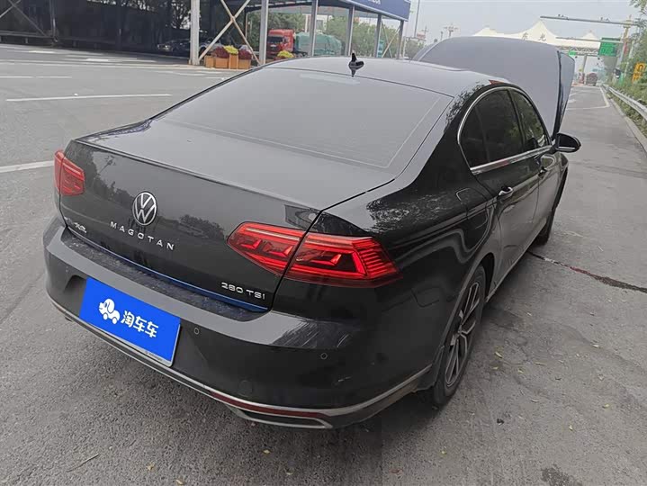 Фото 3 - Volkswagen Magotan