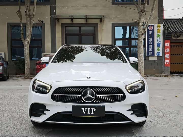 Фото 2 - Mercedes-Benz E-Class