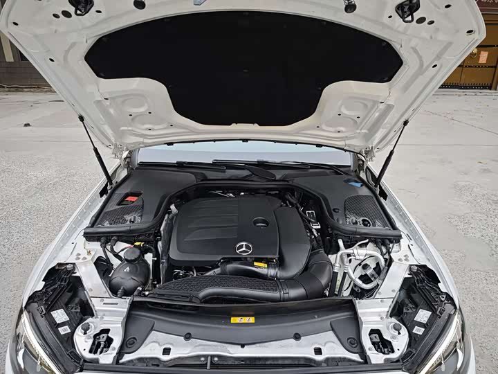 Фото 8 - Mercedes-Benz E-Class