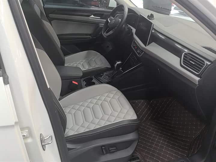 Фото 8 - Volkswagen Tayron