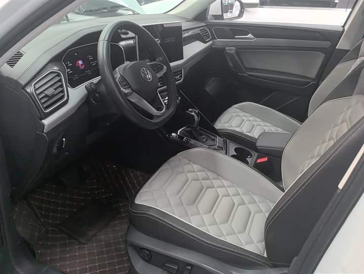 Фото 9 - Volkswagen Tayron