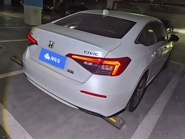 Фото 3 - Honda Civic