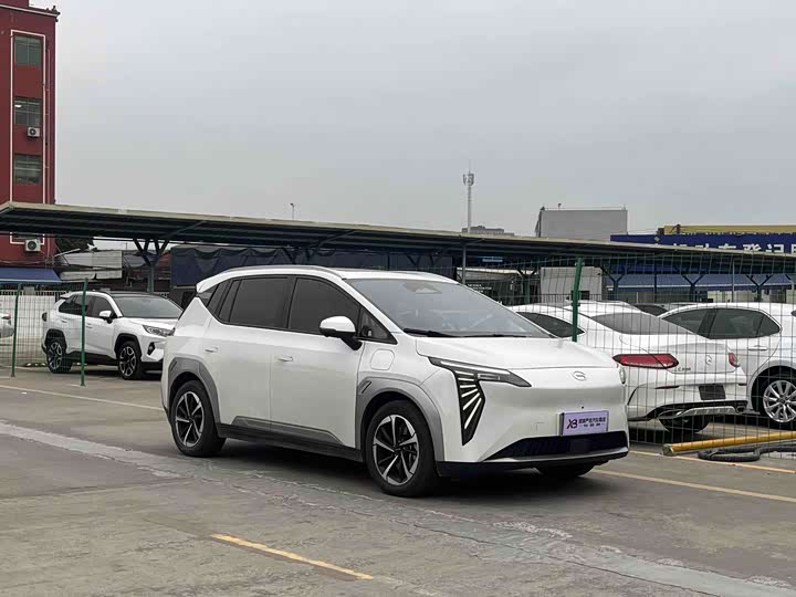 Фото 3 - GAC Aion Y