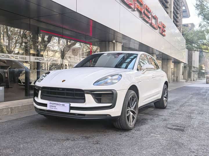 Фото 1 - Porsche Macan